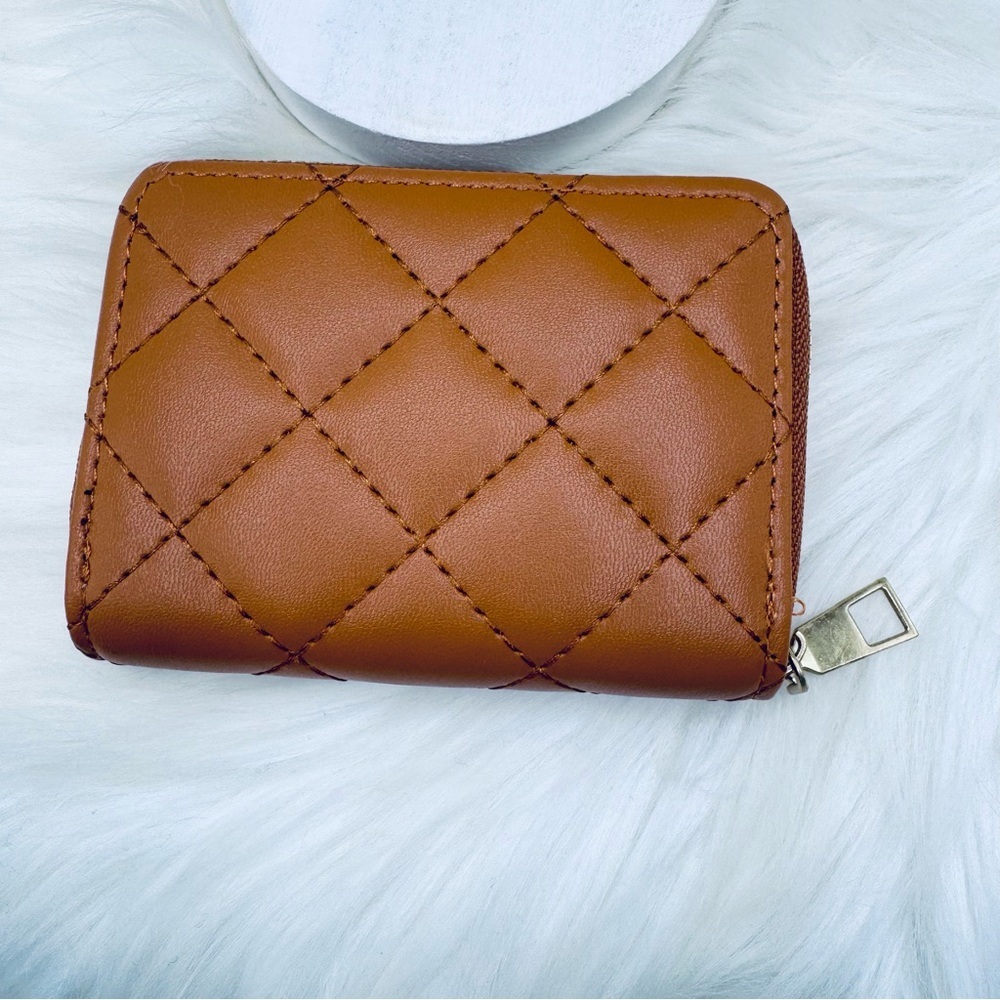 Elegant Cognac Brown Quilted Faux Leather Women's Wallet - Picture 2 of 4